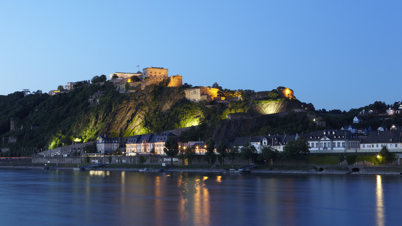 Festung am Abend