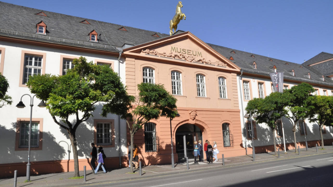 Eingang Landemuseum Mainz