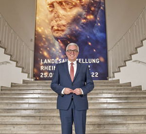 Innenminister Roger Lewentz beim Pressetermin. Foto: GDKE Rheinland-Pfalz / Zühmer