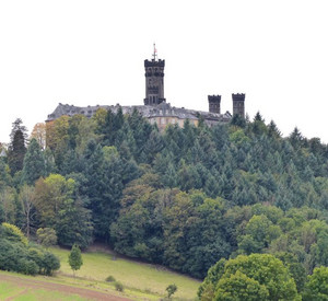 Schloss Schaumburg bei Balduinstein, Rhein-Lahn-Kreis © GDKE, Landesdenkmalpflege, J. Hundhausen