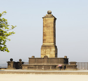 Brunnendenkmal, Oberer Schlosshof, Festung Ehrenbreitstein