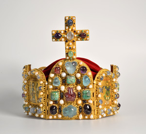 Rekonstruktion der Reichskrone. Foto: GDKE / Rudischer
