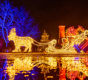 Weihnachtliche Lichtinstallation