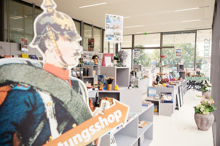 Festungsshop Koblenz mit Literatur, Spielen und regionalen Produkten