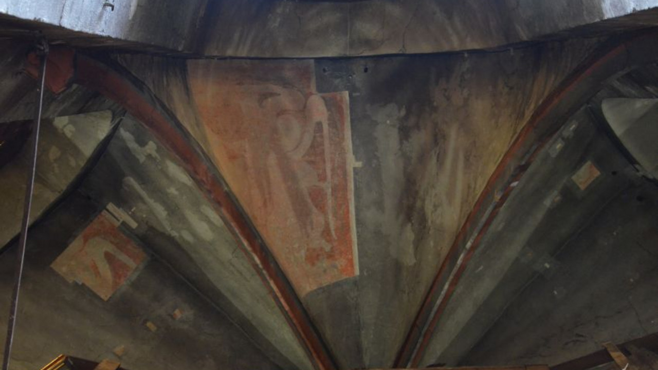 Freigelegte Gewölbemalerei im Chorschluss © GDKE, Landesdenkmalpflege, G. P. Karn