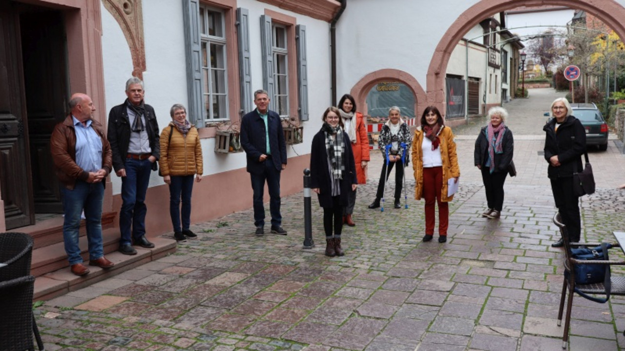 Vertreter der Orts- und Verbandsgemeide, Touristinformation, Kreisverwaltung und der Landesdenkmalpflege © GDKE, Landesdenkmalpflege 
