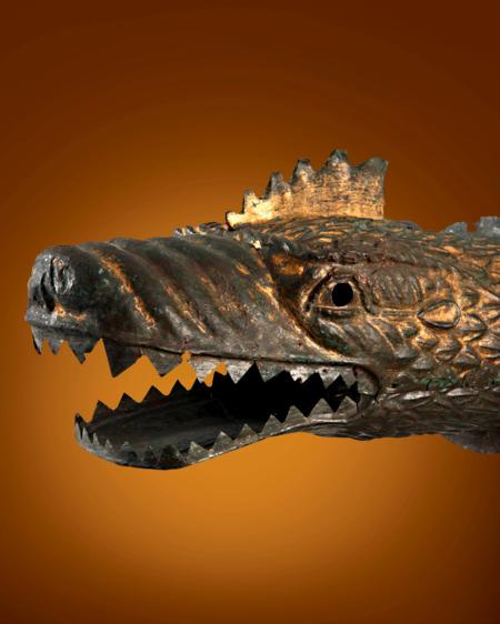 Abbild eines Drachen-ähnlichen Kopfes aus Bronze